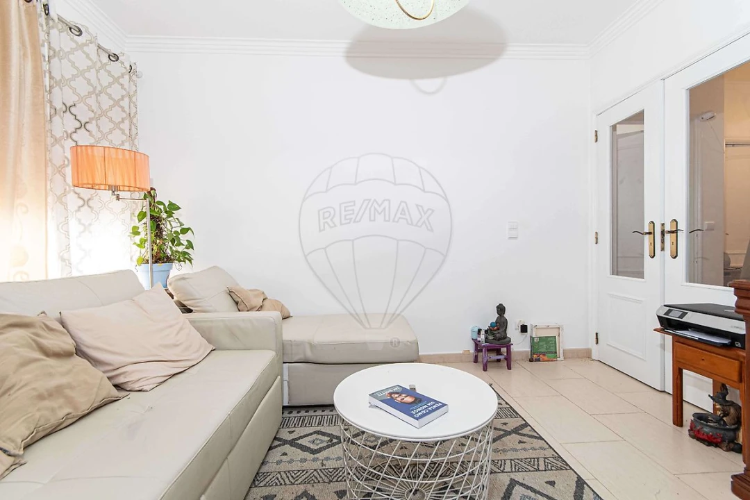 Apartamento T2 para Venda em Póvoa de Santa Iria e Forte da Casa Foto 2