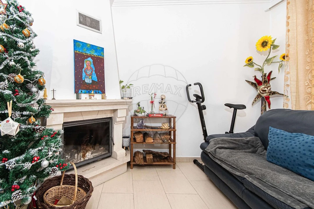 Apartamento T2 para Venda em Póvoa de Santa Iria e Forte da Casa Foto 3