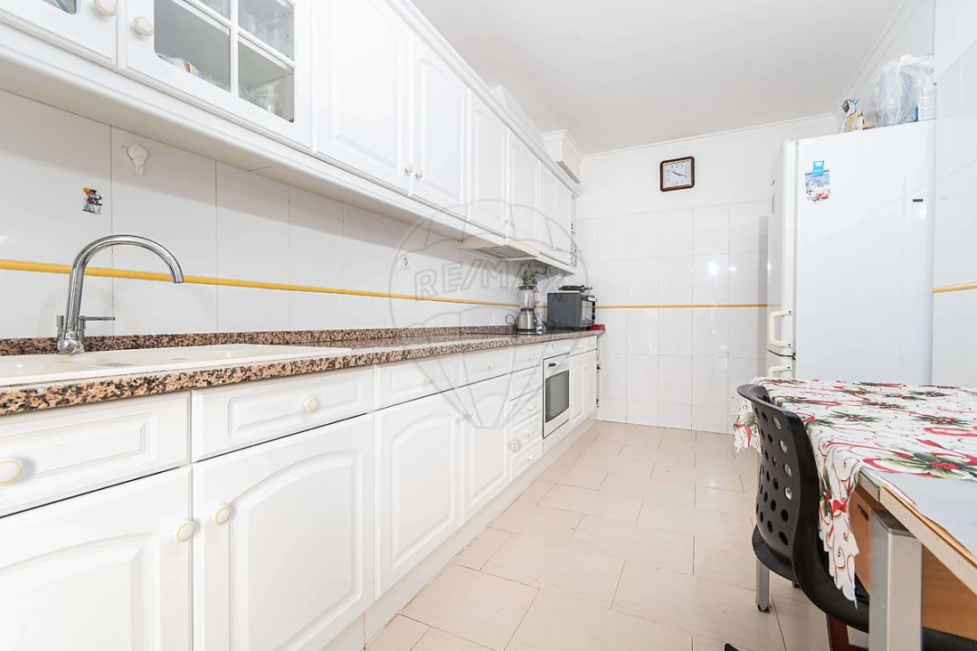 Apartamento T2 para Venda em Póvoa de Santa Iria e Forte da Casa Foto 6