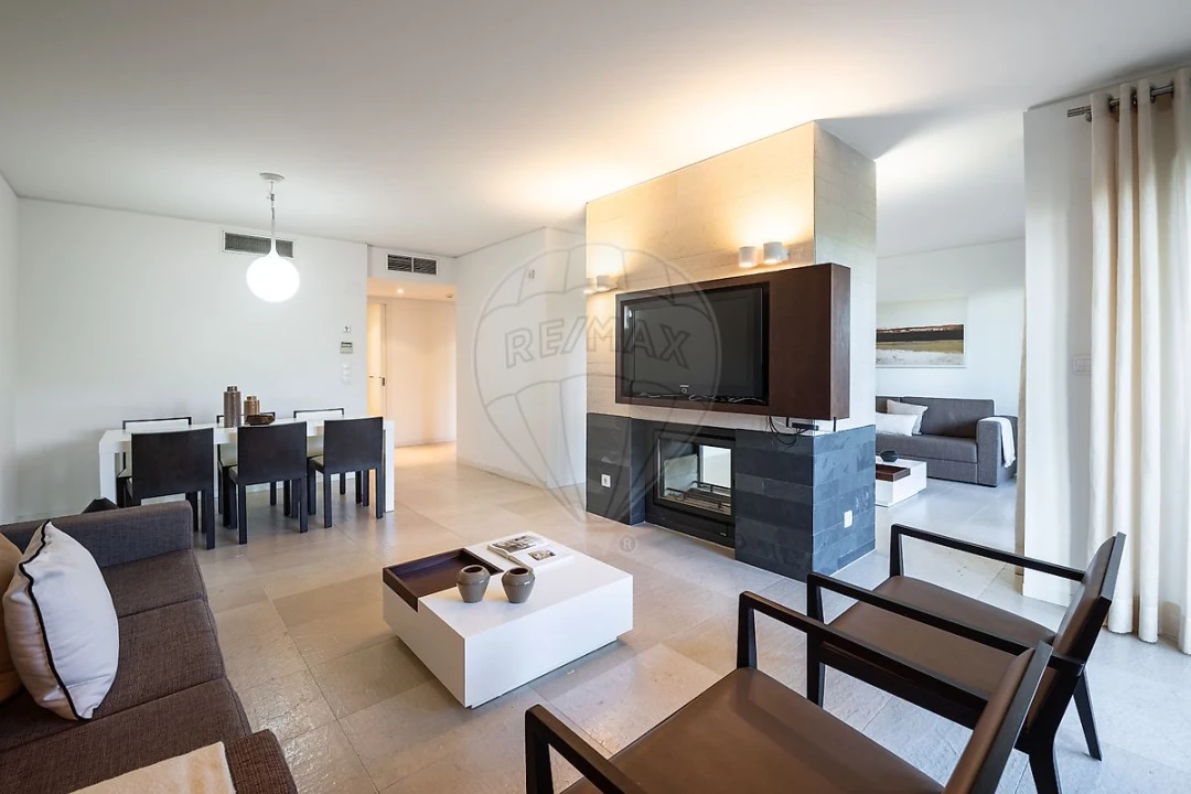 Apartamento T1 para Venda em Carvalhal Foto 7