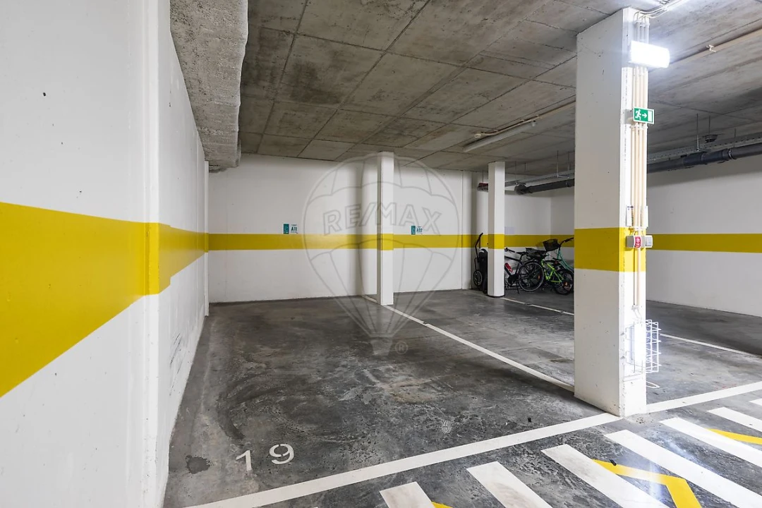 Apartamento T1 para Venda em Carvalhal Foto 23