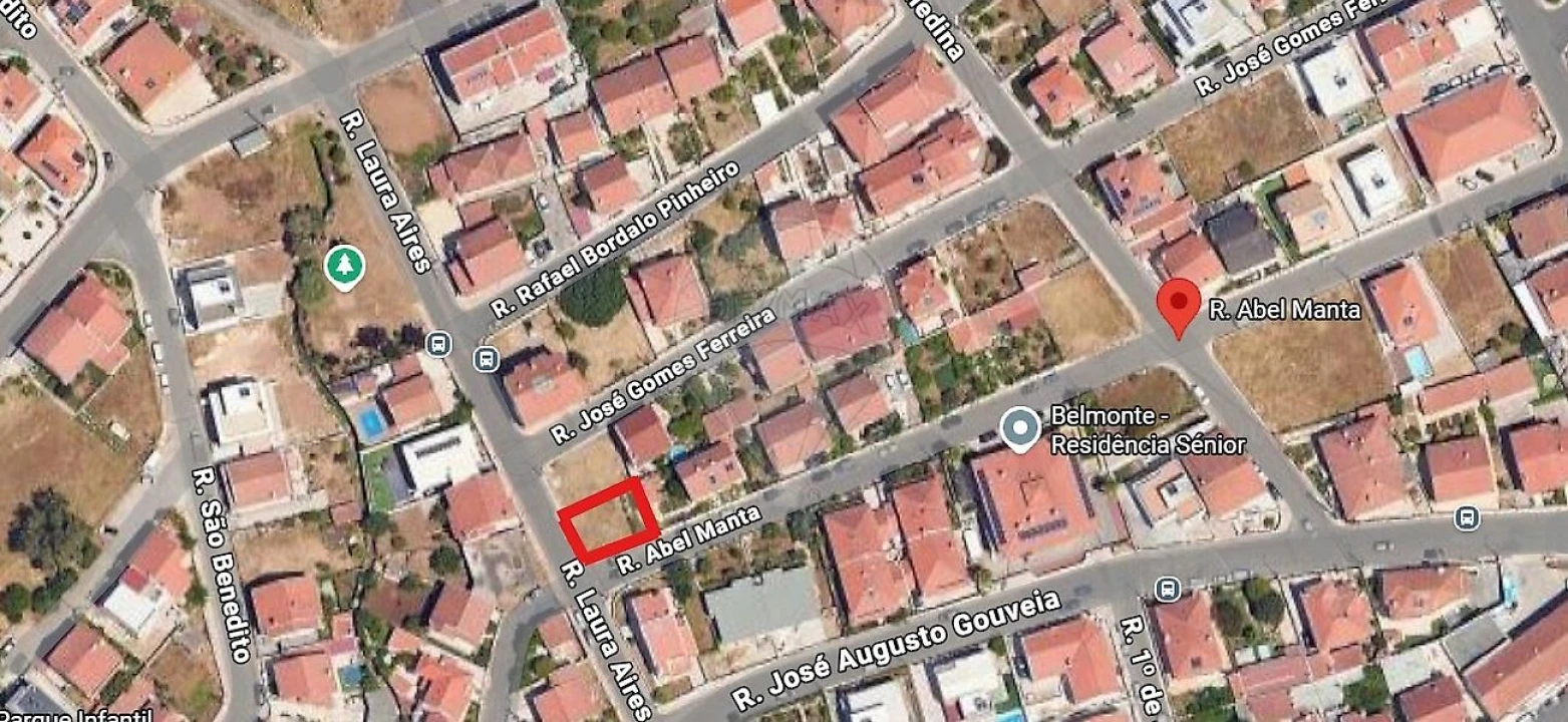 Terreno para Venda em Pontinha e Famões Foto 2