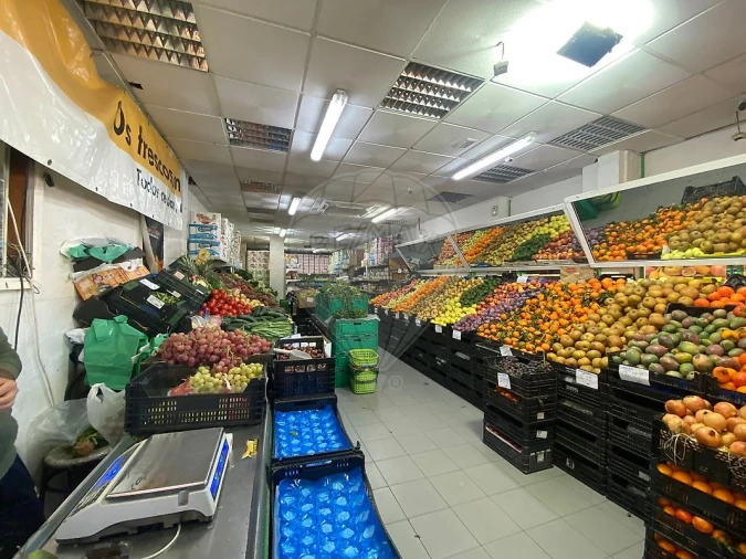 Loja para Venda em Pontinha e Famões Foto 21