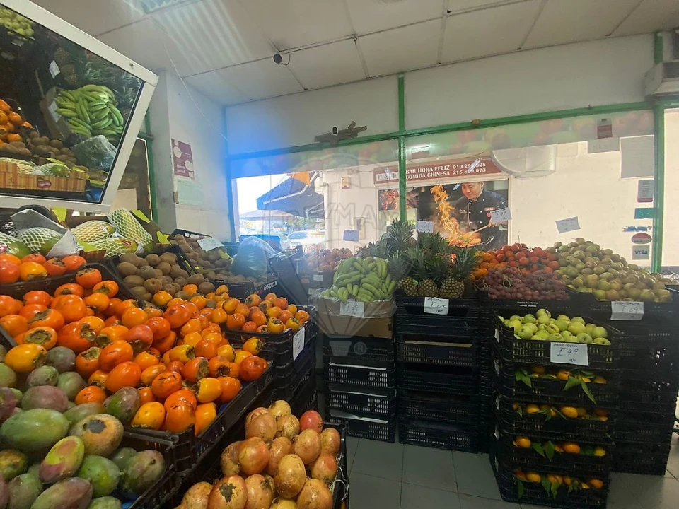 Loja para Venda em Pontinha e Famões Foto 19