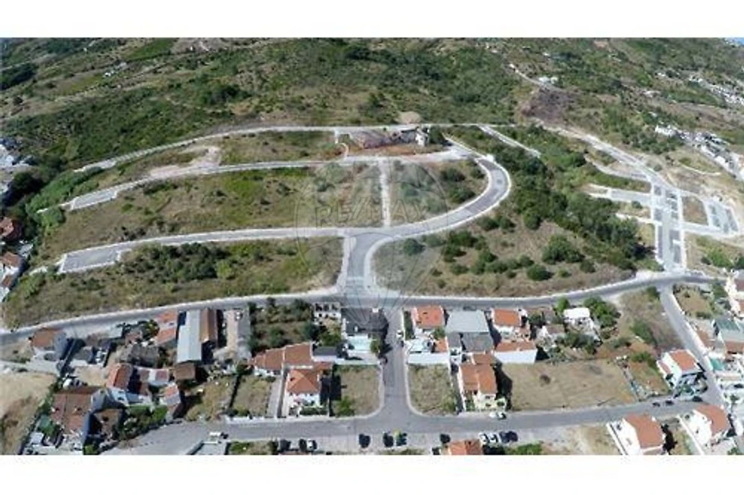 Terreno para Venda em Alenquer (Santo Estêvão e Triana) Foto 2