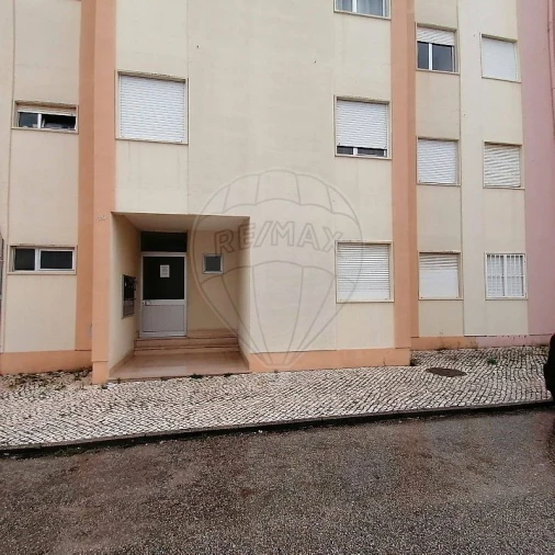 Apartamento T2 para Venda em São João Baptista e Santa Maria dos Olivais Foto 5