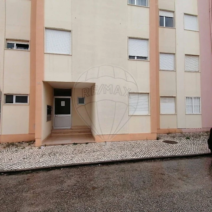 Apartamento T2 para Venda em São João Baptista e Santa Maria dos Olivais Foto 5