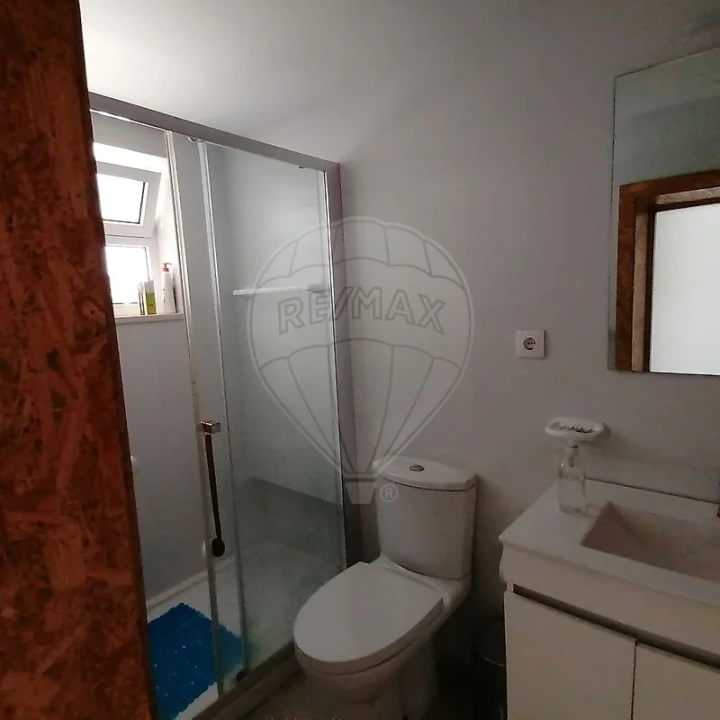 Moradia T3 para Venda em Fermentelos Foto 7