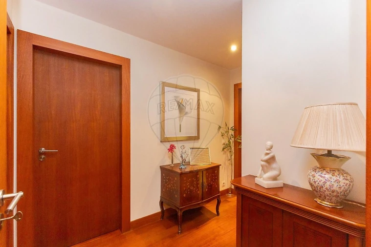 Apartamento T3 para Venda em Cedofeita, Santo Ildefonso, Sé, Miragaia, São Nicolau e Vitória Foto 18