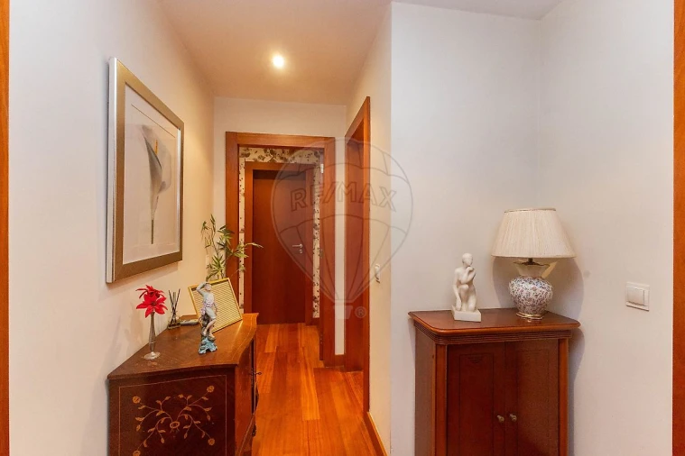 Apartamento T3 para Venda em Cedofeita, Santo Ildefonso, Sé, Miragaia, São Nicolau e Vitória Foto 17