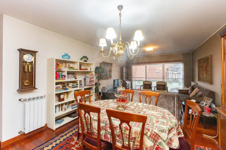 Apartamento T3 para Venda em Cedofeita, Santo Ildefonso, Sé, Miragaia, São Nicolau e Vitória Foto 5