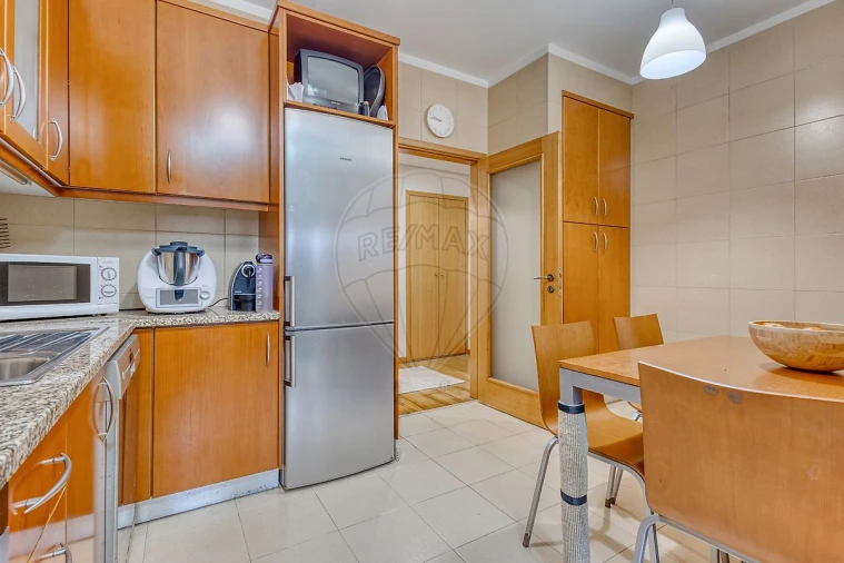 Apartamento T2 para Venda em Custóias, Leça do Balio e Guifões Foto 4