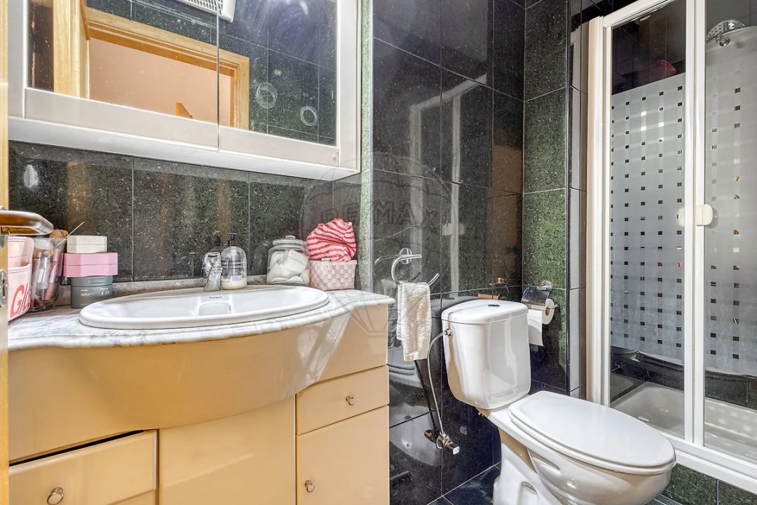 Apartamento T2 para Venda em Custóias, Leça do Balio e Guifões Foto 16