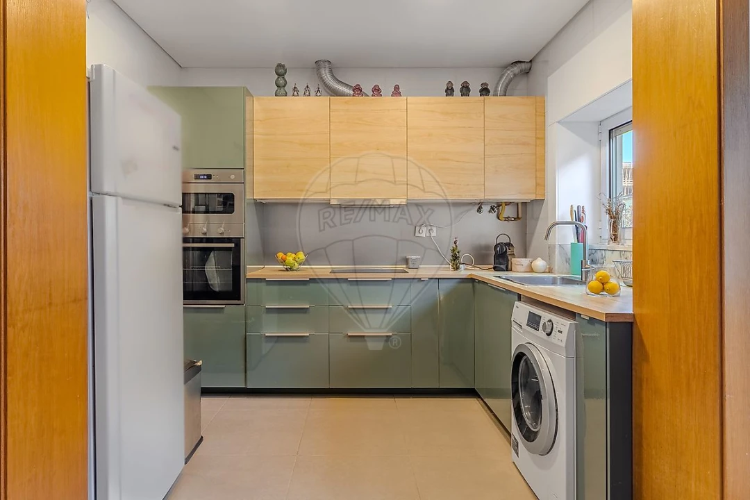 Apartamento T2 para Venda em Oliveira, São Paio e São Sebastião Foto 8