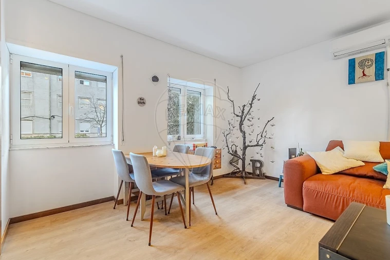 Apartamento T2 para Venda em Oliveira, São Paio e São Sebastião Foto 7