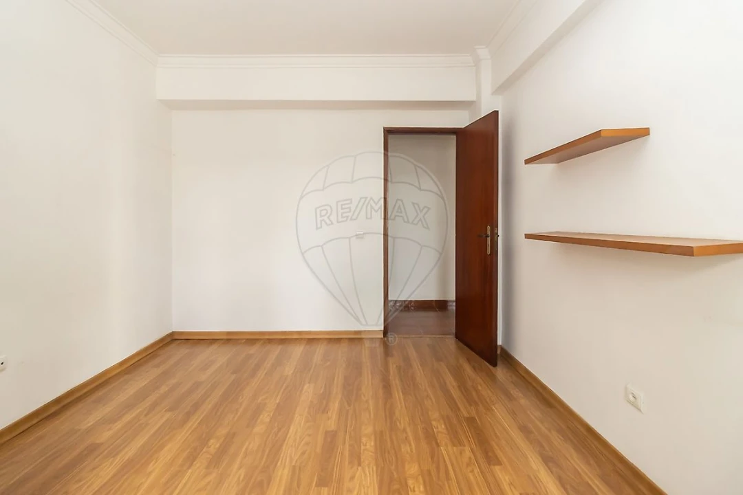 Apartamento T2 para Venda em Seixal, Arrentela e Aldeia de Paio Pires Foto 12