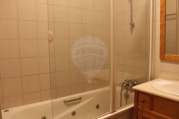 Apartamento T3 para Arrendamento em Espinho Foto 17