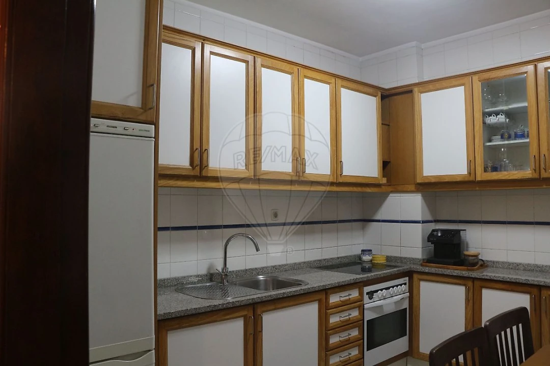 Apartamento T3 para Arrendamento em Espinho Foto 7