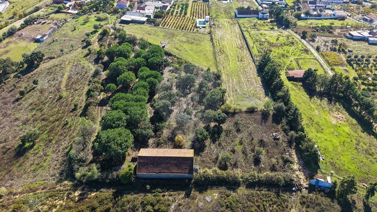 Terreno para Venda em Aveiras de Cima Foto 15