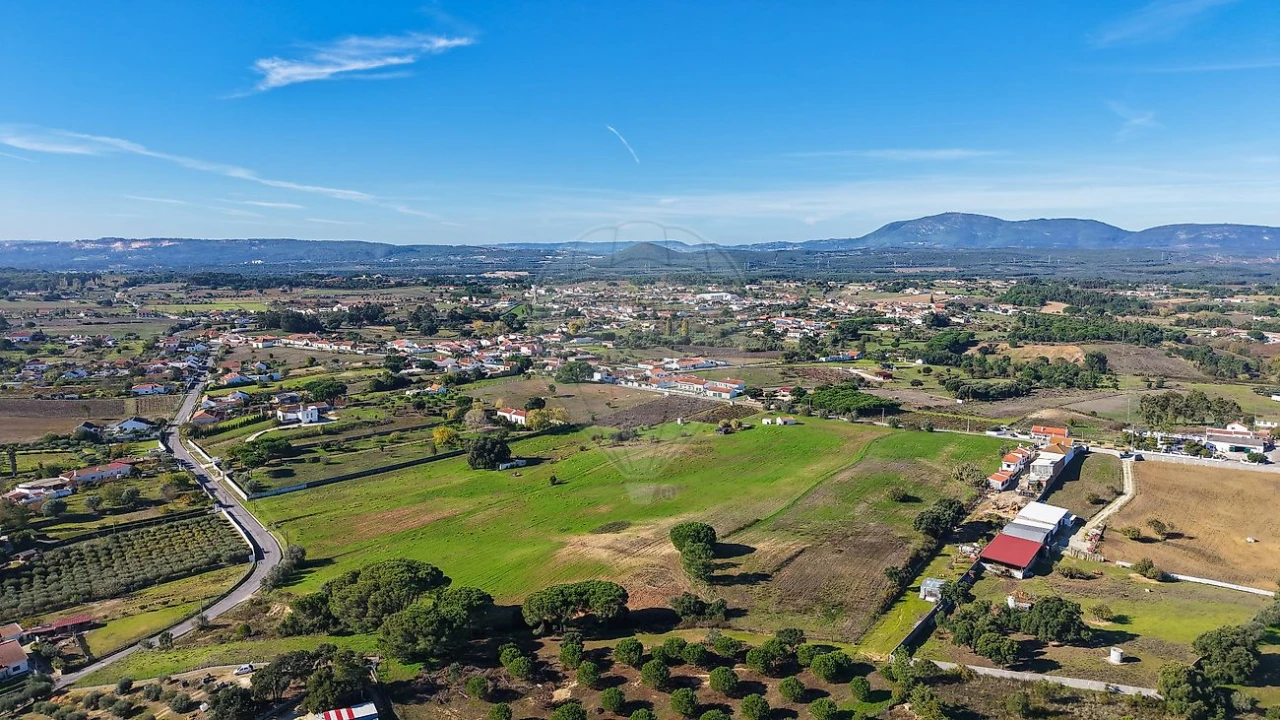 Terreno para Venda em Aveiras de Cima Foto 32