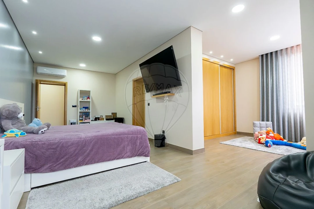 Moradia T3 para Venda em Cabeça Santa Foto 37