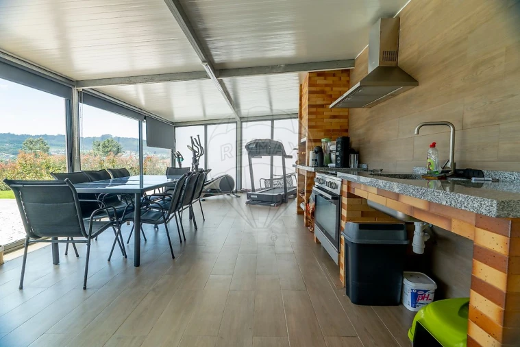 Moradia T3 para Venda em Cabeça Santa Foto 42