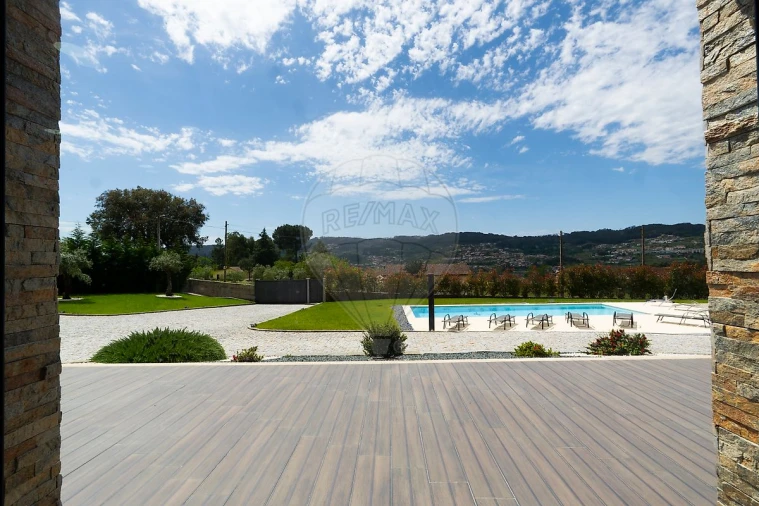 Moradia T3 para Venda em Cabeça Santa Foto 9