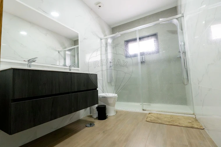 Moradia T3 para Venda em Cabeça Santa Foto 35