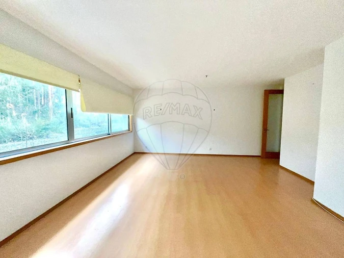 Apartamento T3 para Venda em Moreira Foto 2