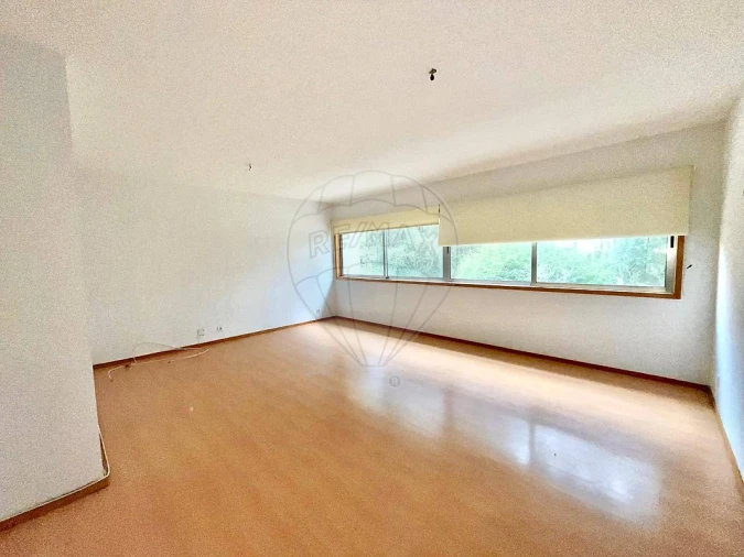 Apartamento T3 para Venda em Moreira Foto 3