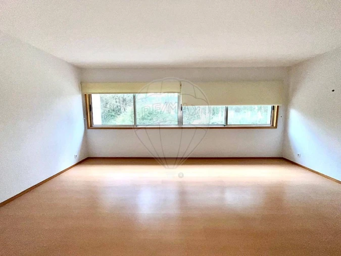 Apartamento T3 para Venda em Moreira Foto 4