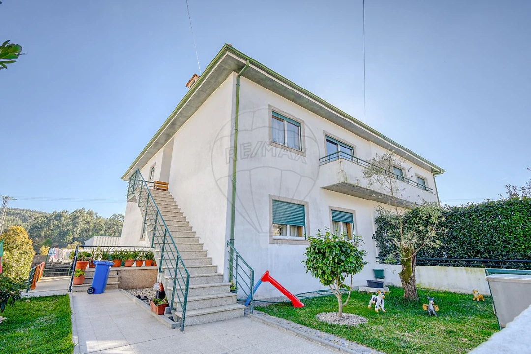 Moradia T2 para Venda em Lagares e Figueira Foto 1