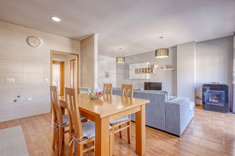 Moradia T2 para Venda em Lagares e Figueira Foto 7