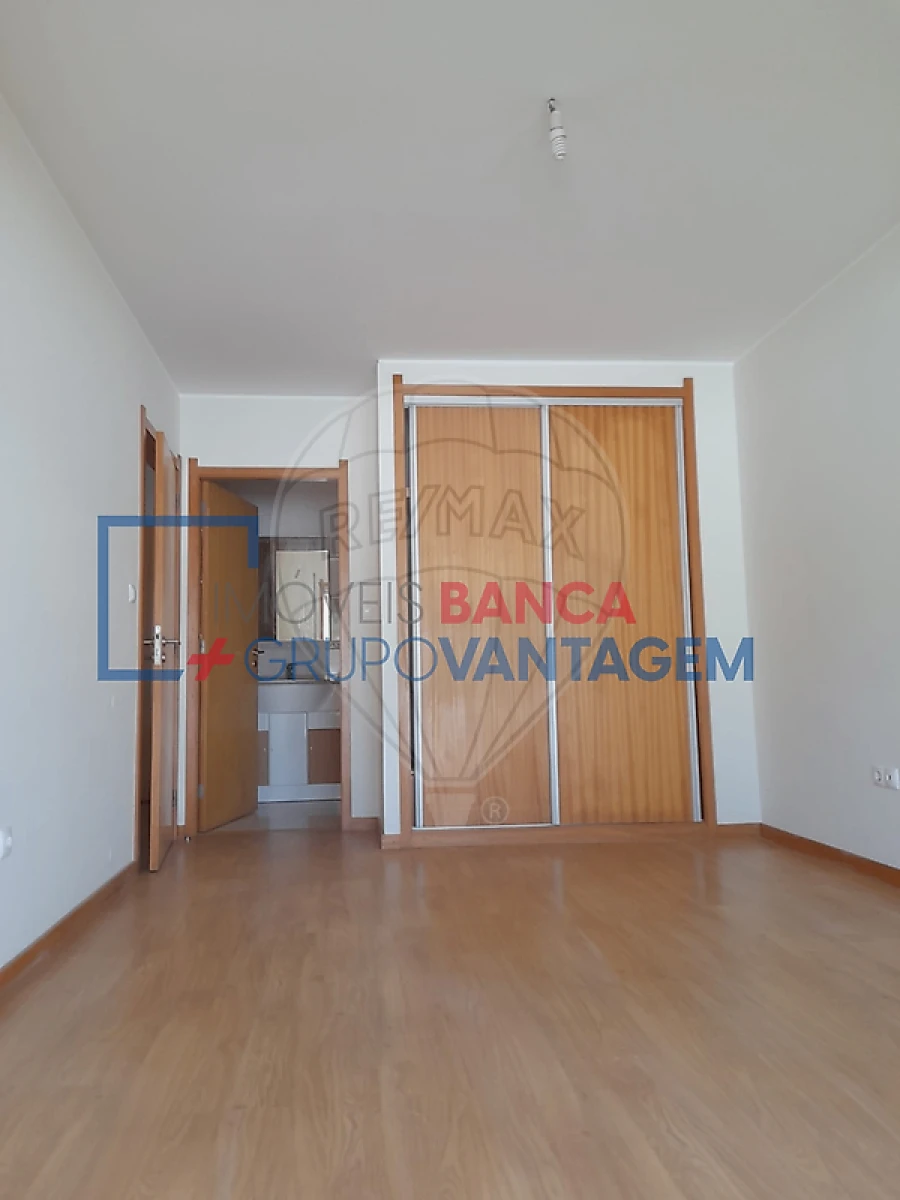 Apartamento T2 para Venda em Gondomar (São Cosme), Valbom e Jovim Foto 12