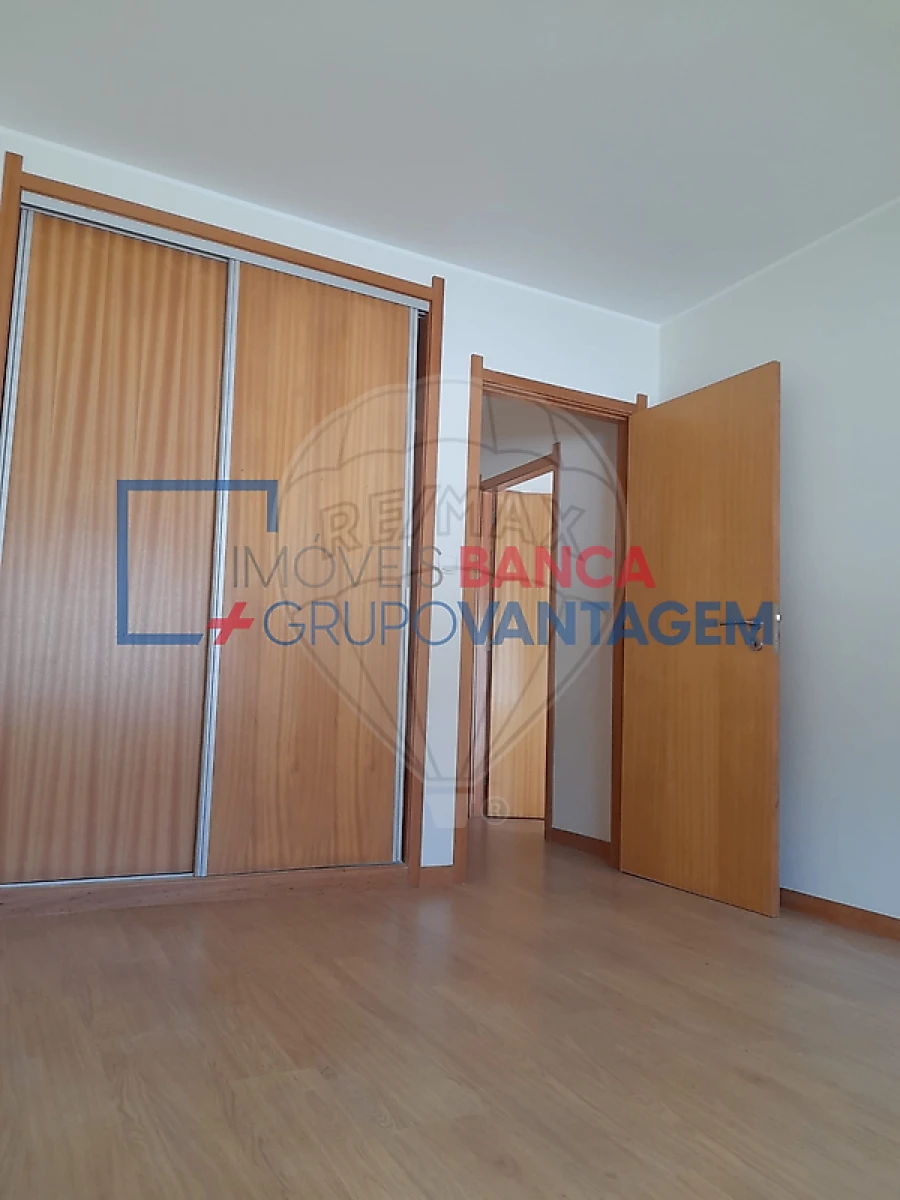 Apartamento T2 para Venda em Gondomar (São Cosme), Valbom e Jovim Foto 13