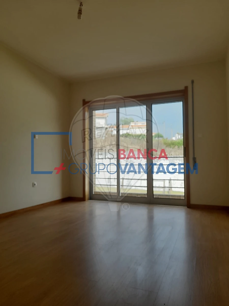 Apartamento T2 para Venda em Gondomar (São Cosme), Valbom e Jovim Foto 2