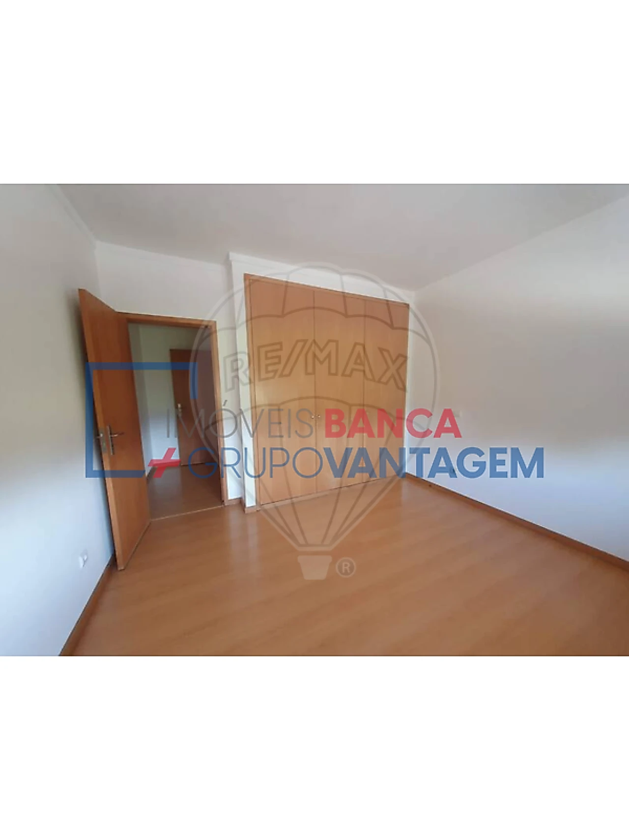 Apartamento T2 para Venda em Ermesinde Foto 2
