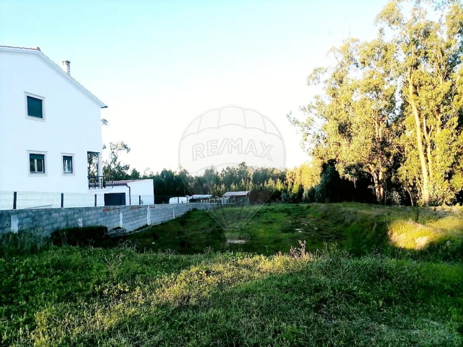 Terreno para Venda em Alqueidão Foto 1