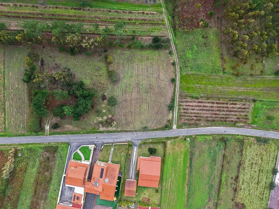 Terreno para Venda em Alqueidão Foto 1