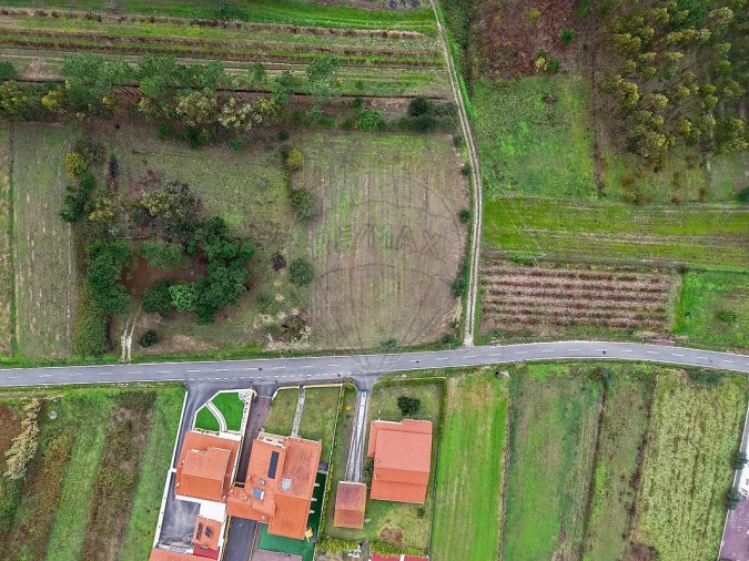 Terreno para Venda em Alqueidão