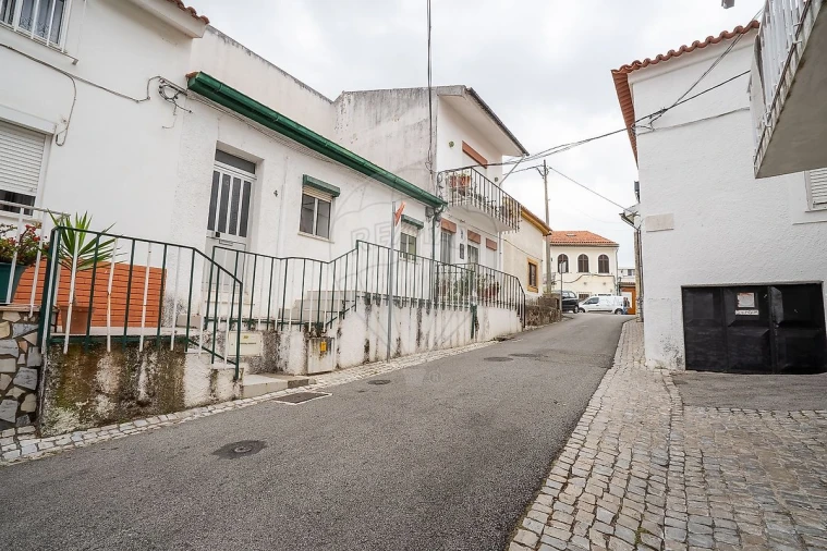 Moradia T2 para Venda em São Martinho do Bispo e Ribeira de Frades