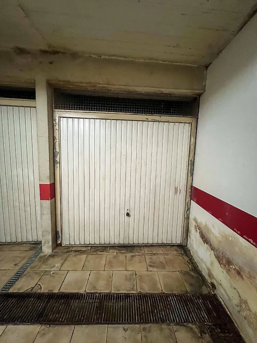 Garagem para Venda em Cacém e São Marcos Foto 3