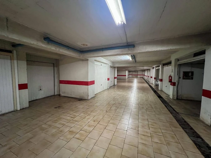 Garagem para Venda em Cacém e São Marcos Foto 2