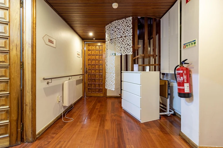 Moradia T12 para Venda em Vila Nova da Telha Foto 13