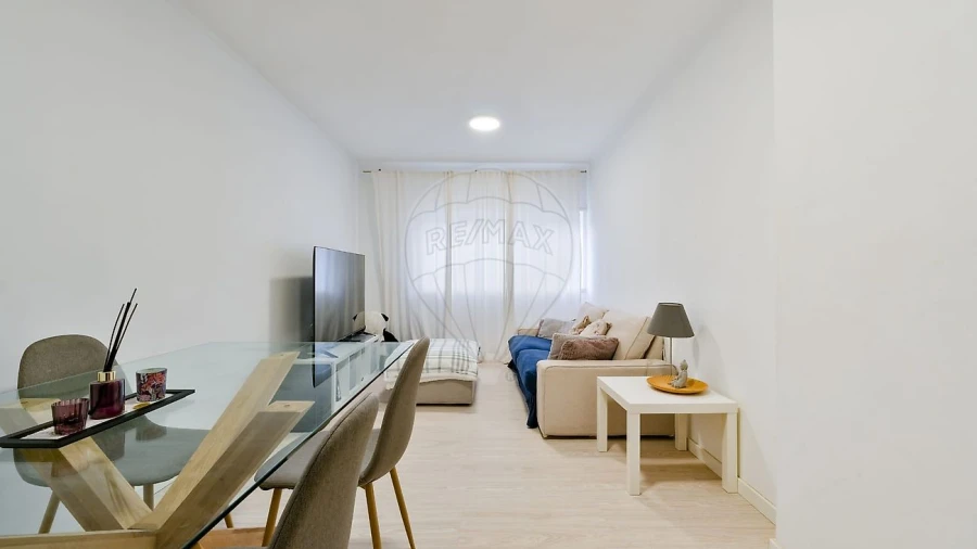 Apartamento T1 para Venda em Caparica e Trafaria Foto 3
