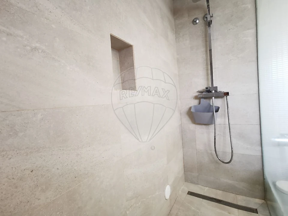 Apartamento T3 para Venda em Alverca do Ribatejo e Sobralinho Foto 29