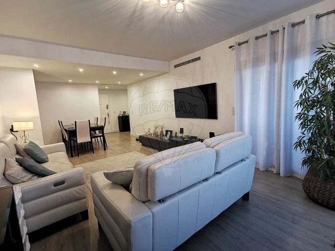 Apartamento T3 para Venda em Alverca do Ribatejo e Sobralinho Foto 6