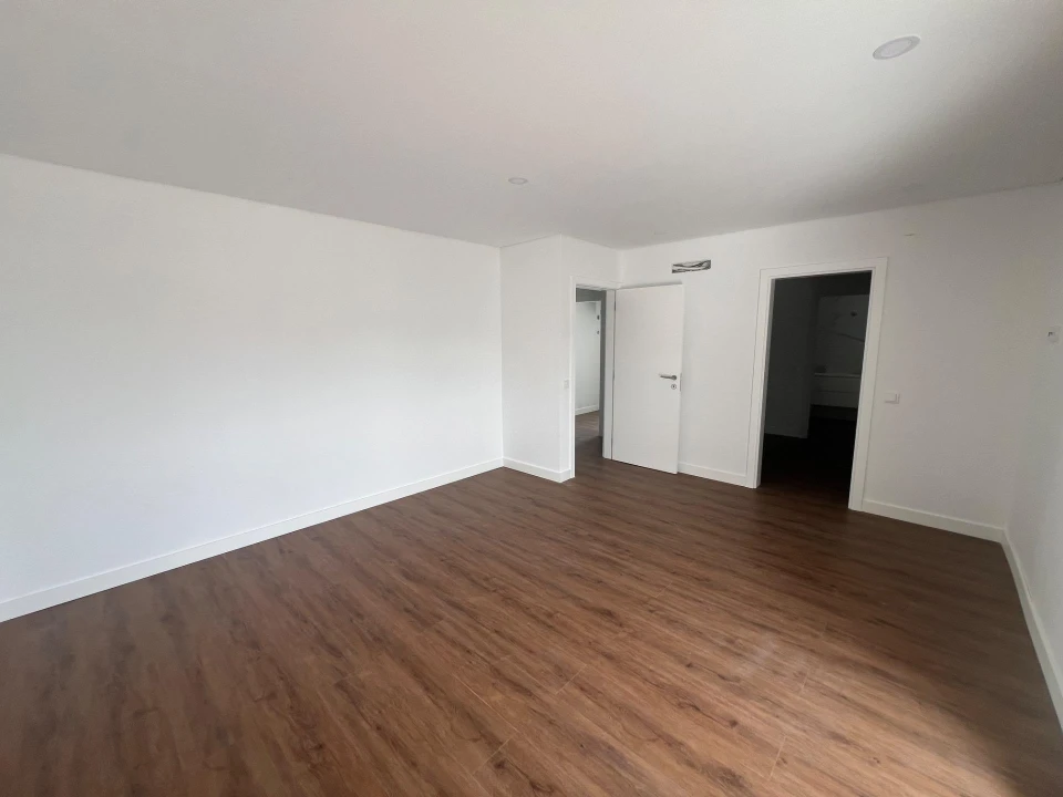 Moradia T3 para Venda em Quinta do Anjo Foto 17