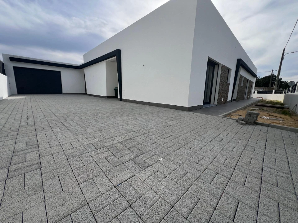 Moradia T3 para Venda em Quinta do Anjo Foto 3