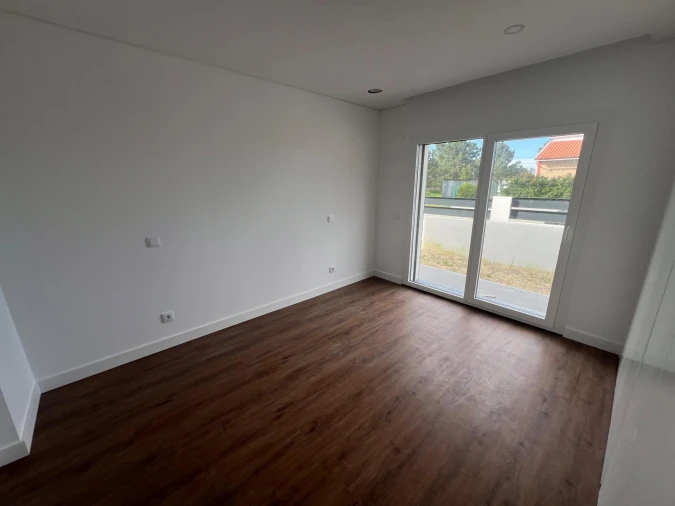 Moradia T3 para Venda em Quinta do Anjo Foto 13